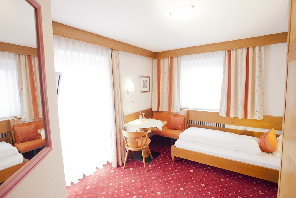 Gaestehaus Birkenhof Oberstdorf Rom bilde